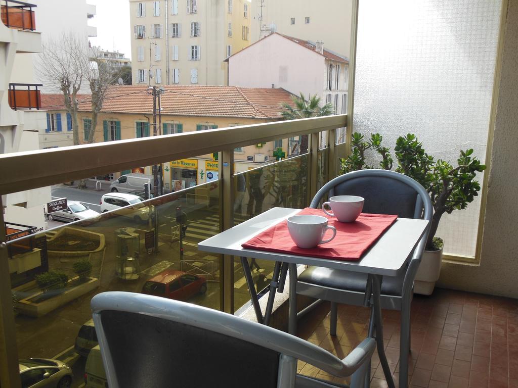 Appartement Silver La Regence Juan-les-Pins Rum bild